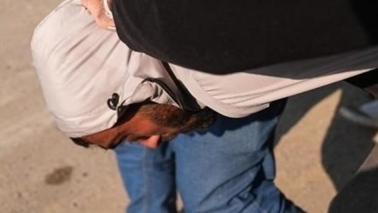 İzmir'de &ccedil;ocuğunun boğazına bı&ccedil;ak dayayan 'cani babanın' ifadesi ortaya &ccedil;ıktı