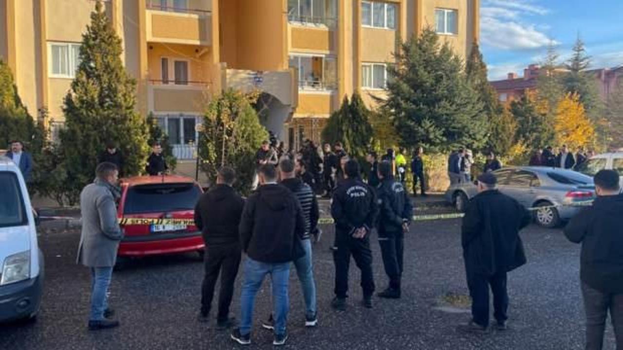 İki sevgili apartman dairesinde &ouml;l&uuml; bulundu