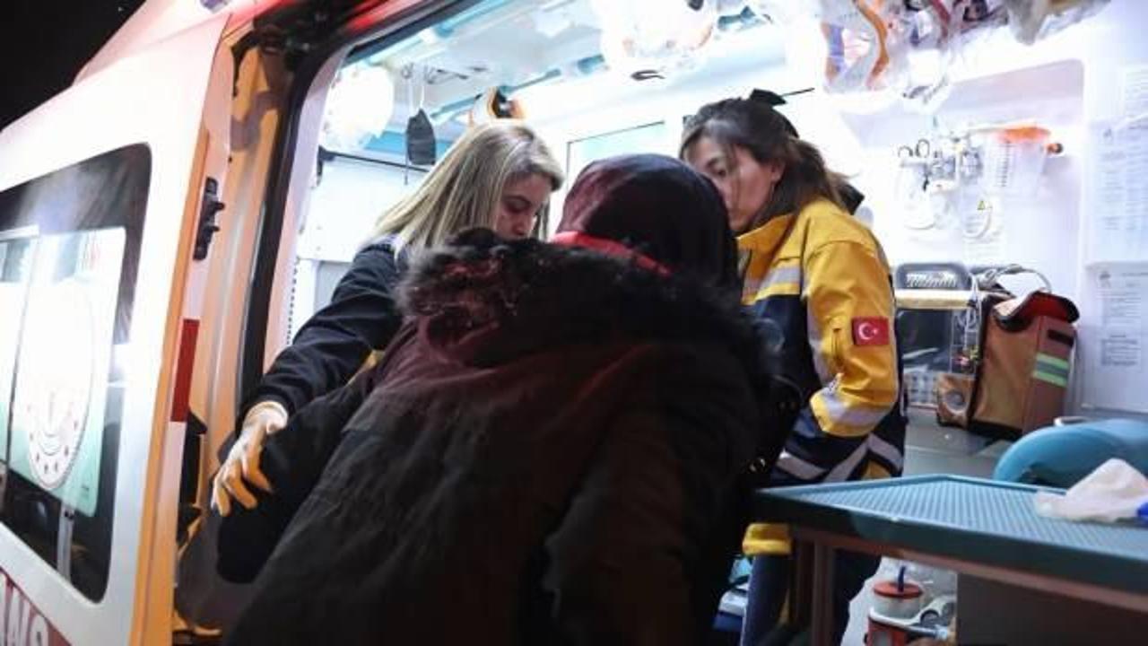 Otobüs durağına yürüyen kadını kalçasından bıçakladı, serbest kaldı!