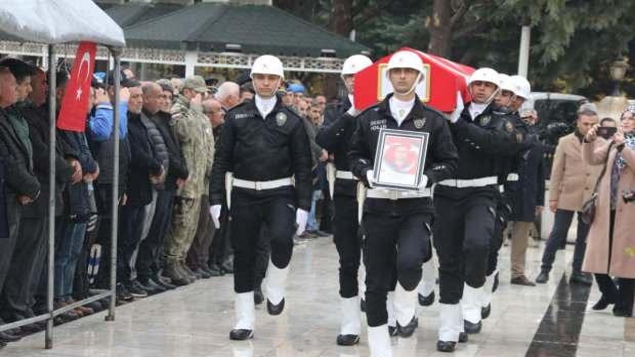 Şehit polis memuru L&uuml;tf&uuml; Beykoz son yolculuğuna uğurlandı
