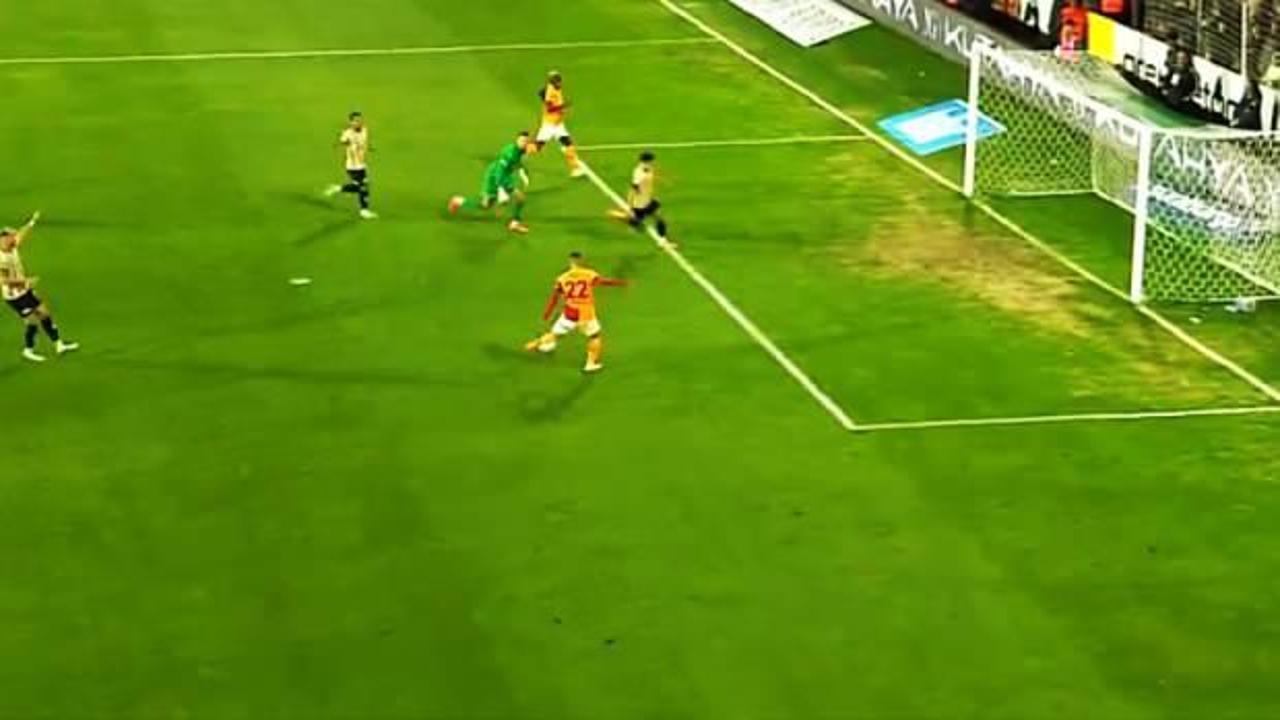Yok artık Hakim Ziyech! Kaçırdığı gole kimse inanamadı
