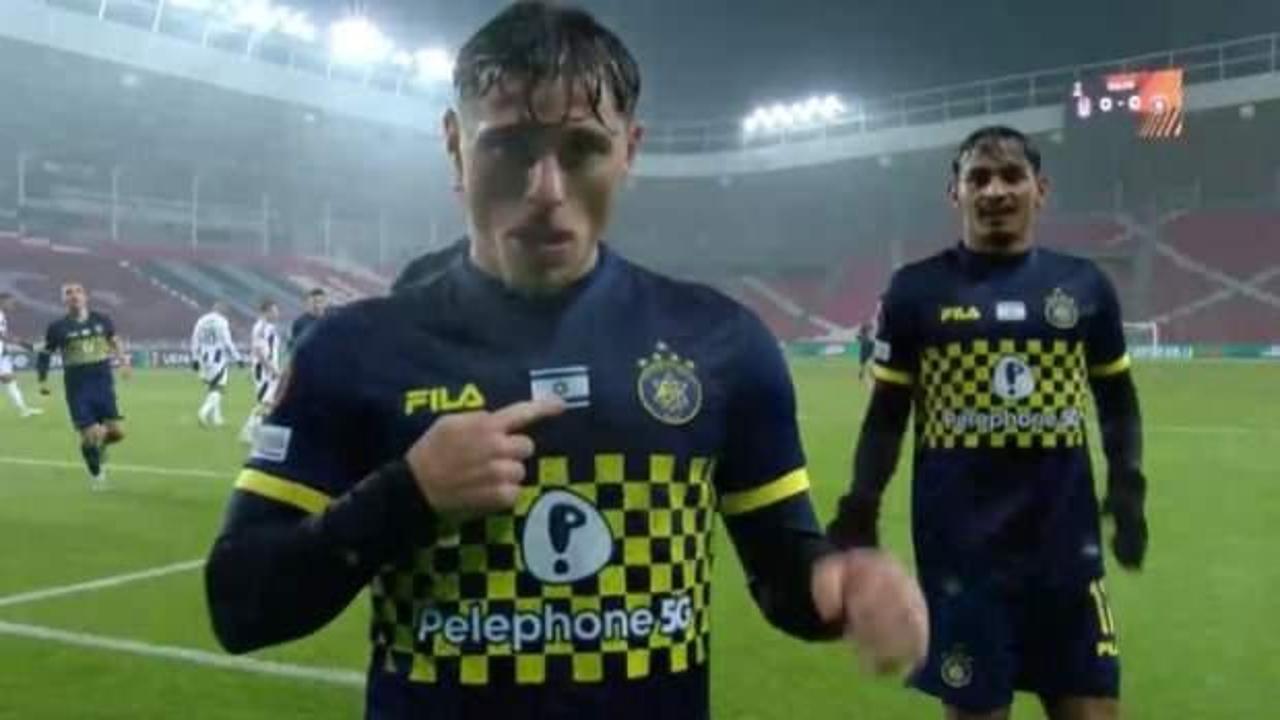 Beşiktaş - Maccabi ma&ccedil;ında asker selamı veren İsrailli futbolcuya komik ceza