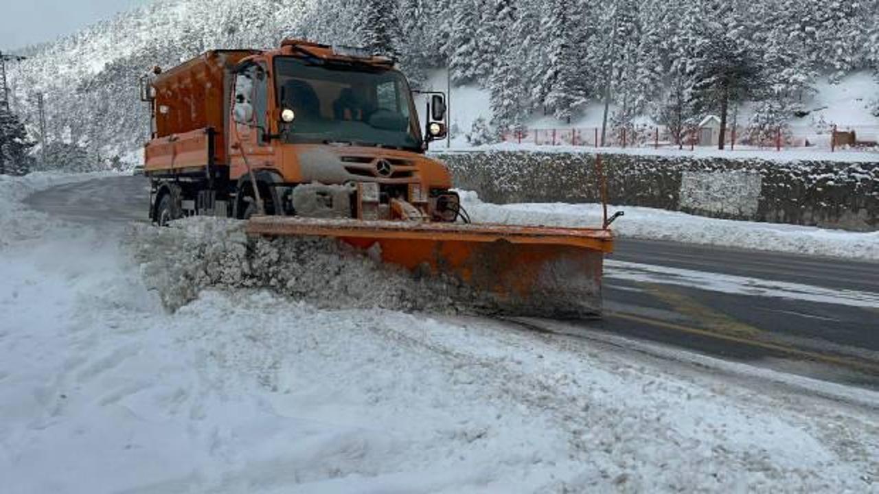Karadeniz'de 442 köy yolu kapandı!