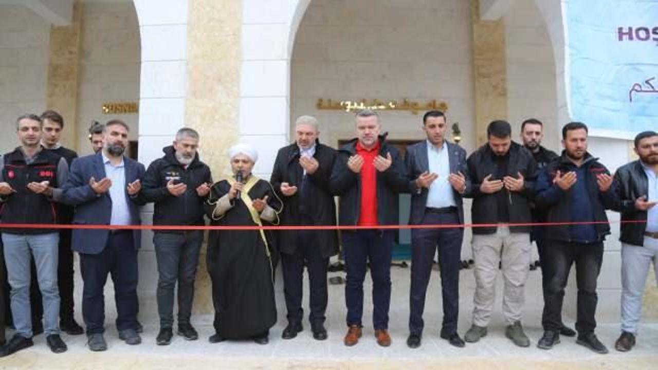 Türkiye'den Halep iline bağlı Soran beldesinde depremzedelere yardım