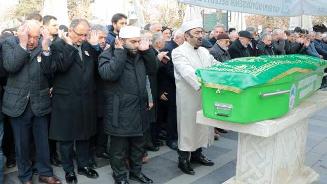 Hayırsever iş insanı Ali Rıza Özderici son yolculuğuna uğurlandı