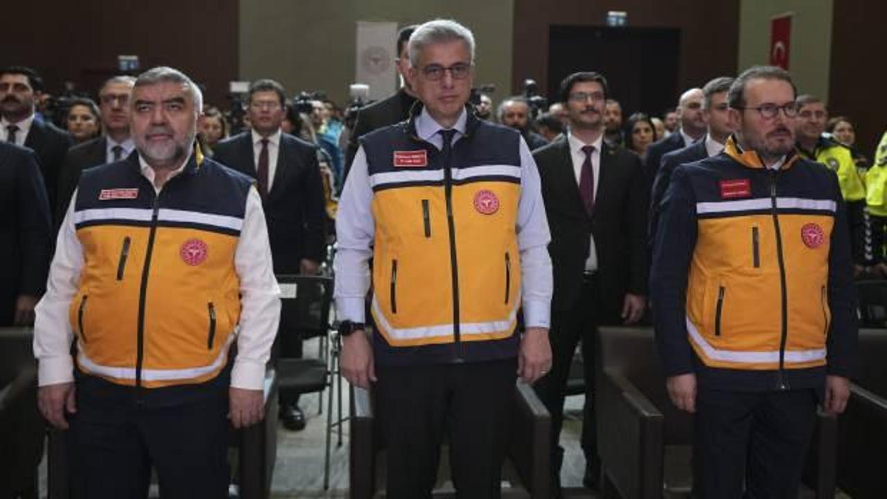 Bakan Memişoğlu'ndan vatandaşa 'Fermuar sistemi' çağrısı!