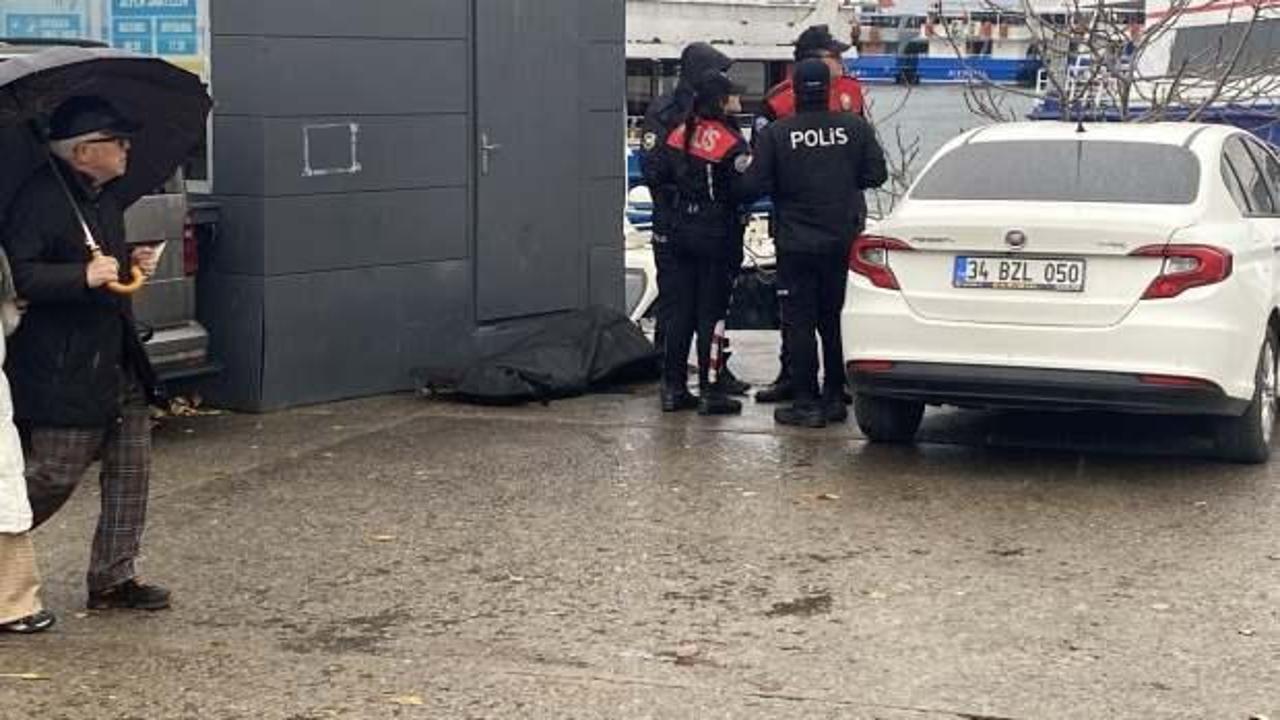 Kadık&ouml;y sahilinde erkek cesedi bulundu