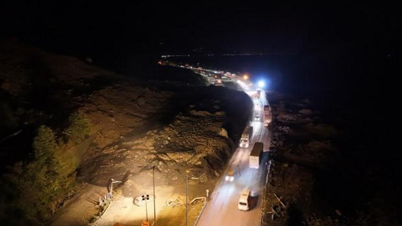 Karadeniz Sahil Yolu tek şeritten ulaşıma açıldı