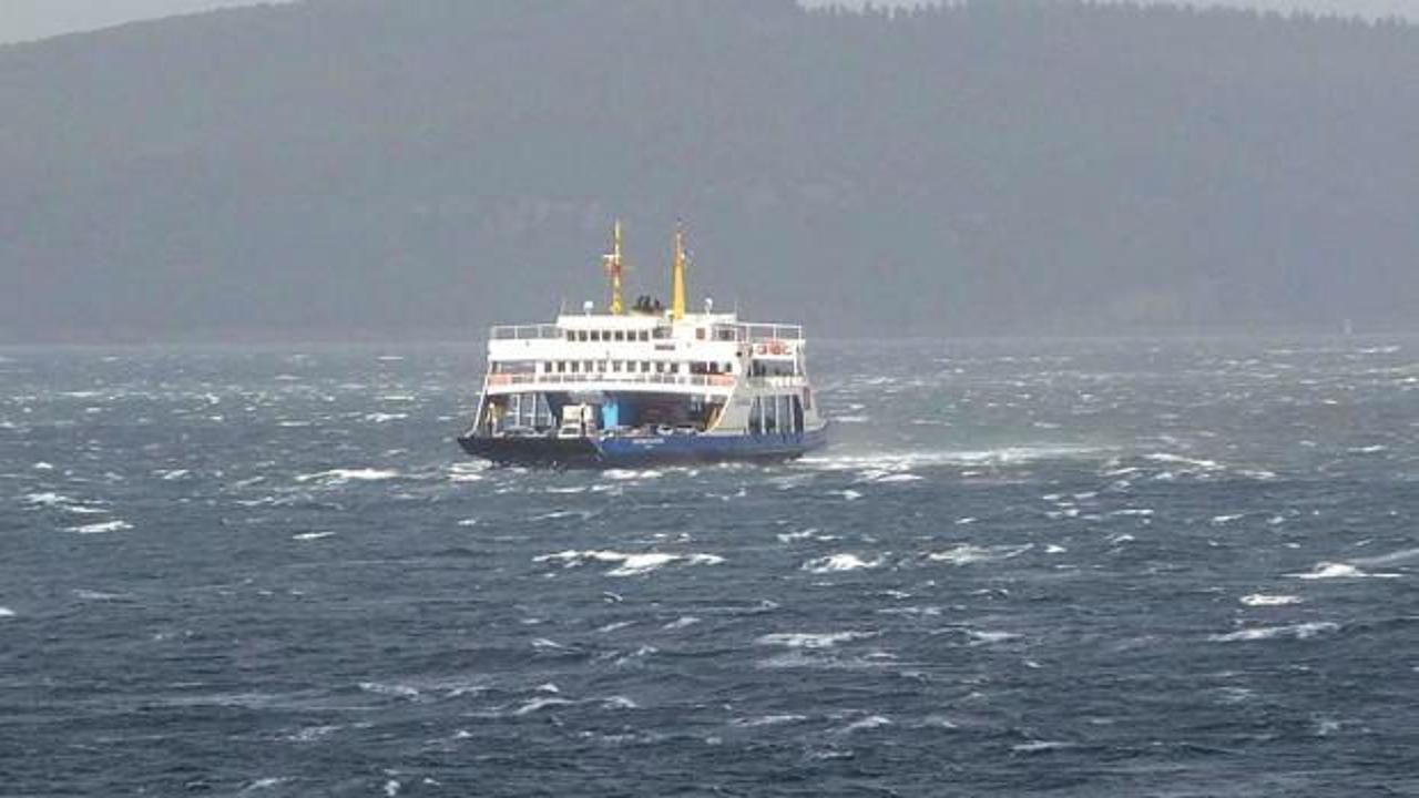 Kuzey Ege'de deniz ulaşımına fırtına engeli