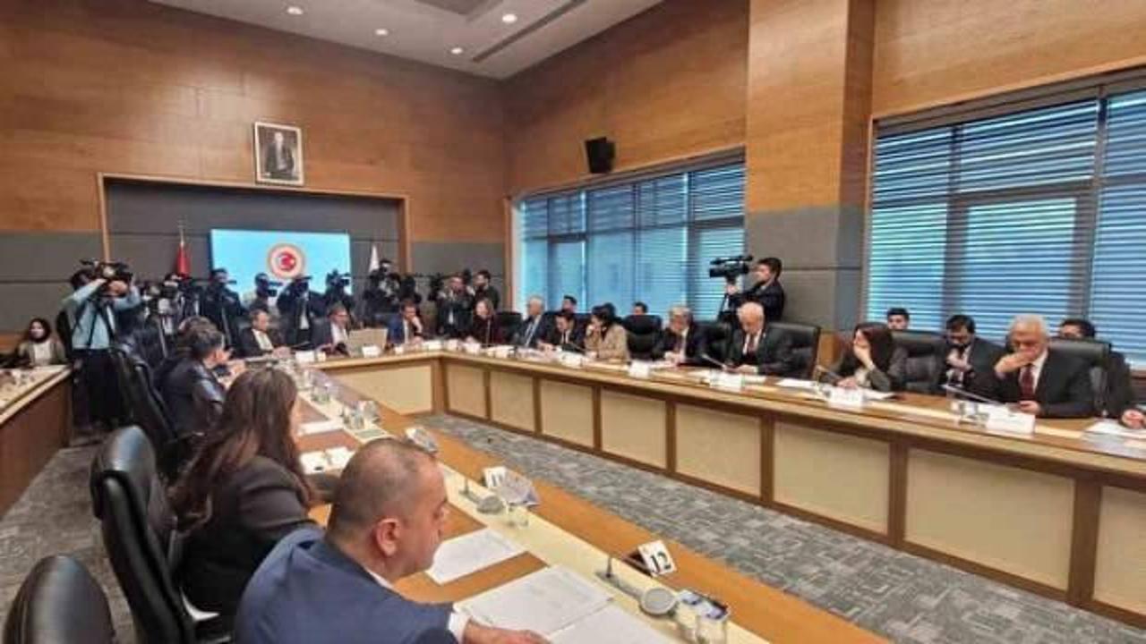 Meclis Yenidoğan Komisyonu toplantısında CHP'li vekillerin iddiaları &ccedil;&uuml;r&uuml;t&uuml;ld&uuml;