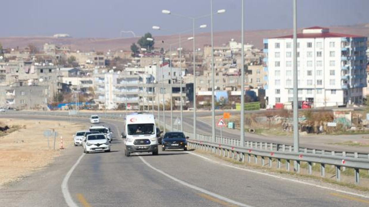 Siirt'te "fermuar sistemi" s&uuml;r&uuml;c&uuml;lere uygulamalı olarak tanıtıldı