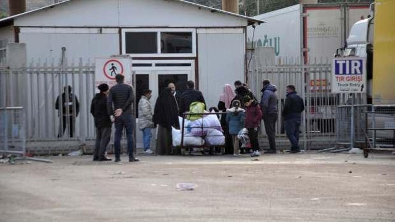 Suriyelilerin ülkelerine geçişleri sürüyor