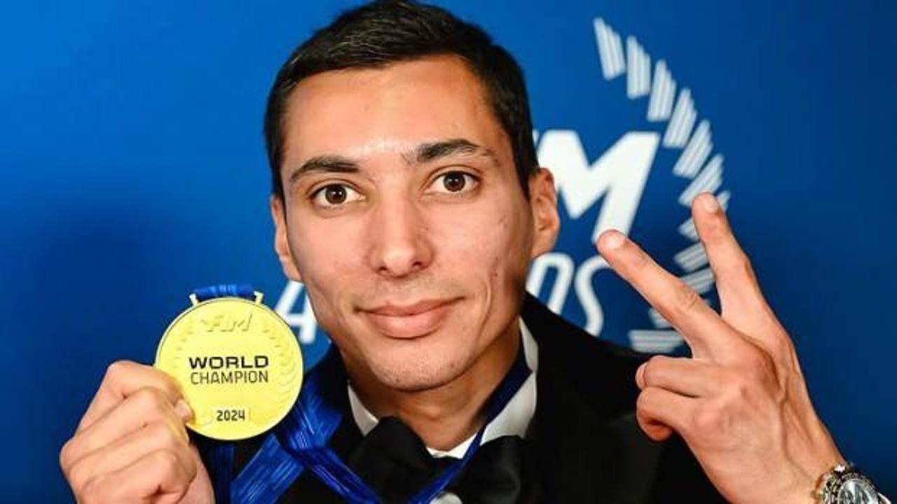 Toprak Razgatlıoğlu madalyasına kavuştu