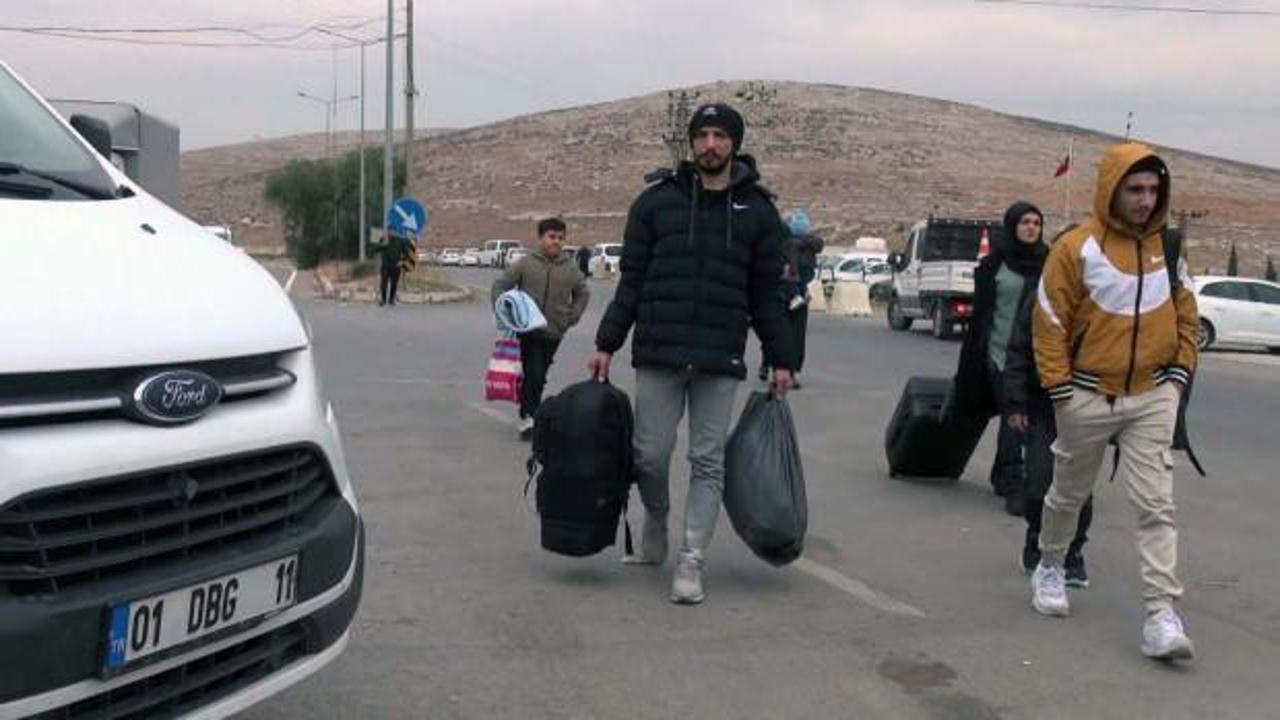 Türkiye'deki Suriyelilerin ülkelerine geçişleri sürüyor