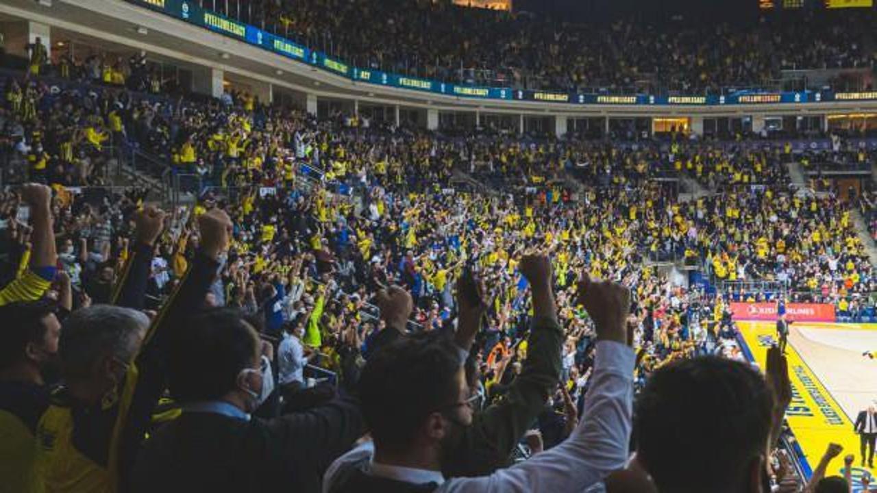 Basketbol maçında Ali Koç'a büyük şok!