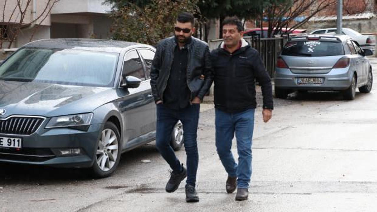 Gözlüklerinden kurtulmak isterken gözlerinden oldu