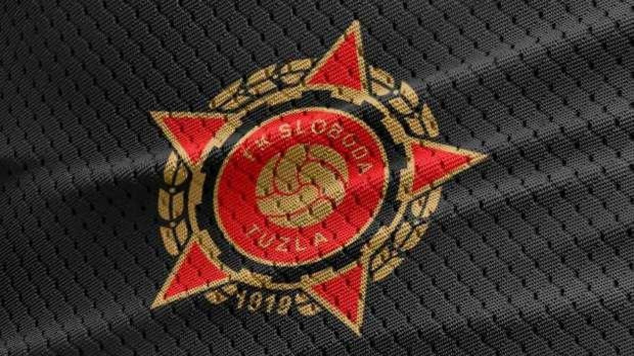 Başkan &ccedil;ıldırdı! Hoca ve futbolcuların tamamını kovdu