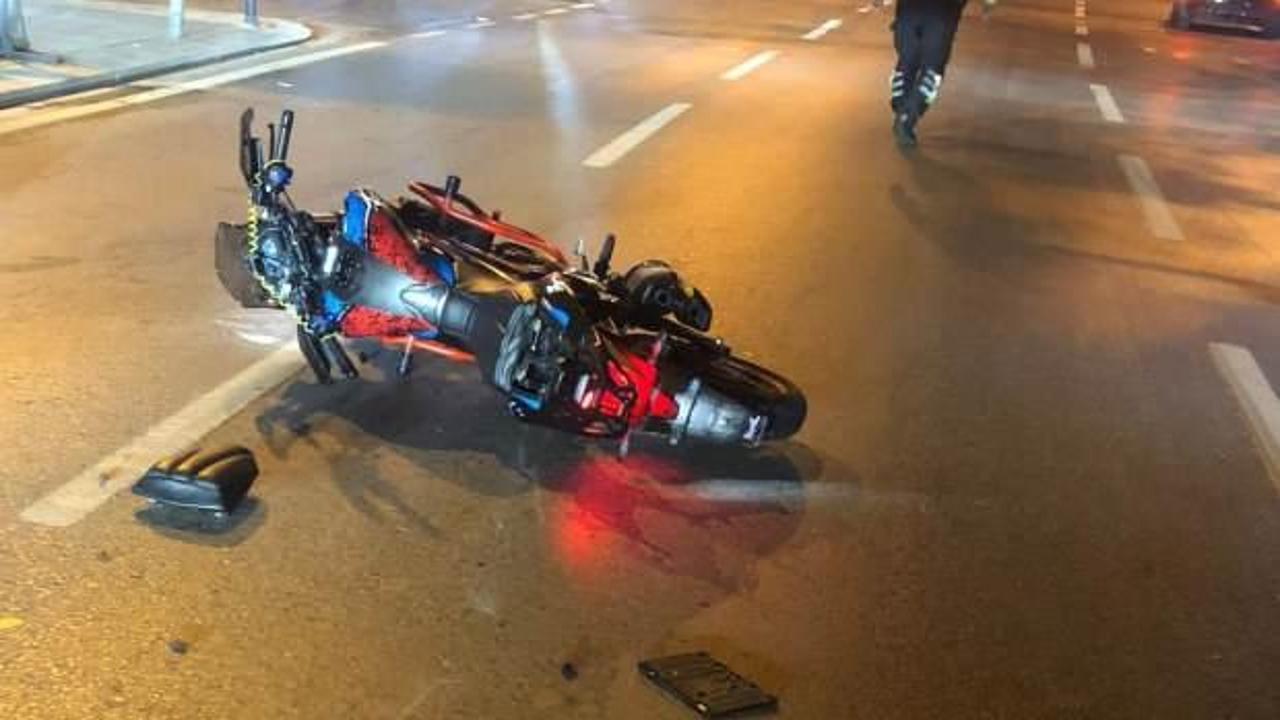 Dur ihtarına uymayarak polise &ccedil;arpan motosikletli tutuklandı