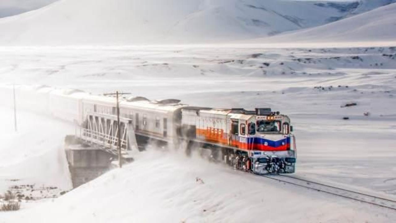 Turistik Doğu Ekspresi yola &ccedil;ıkıyor! Bakan duyurdu