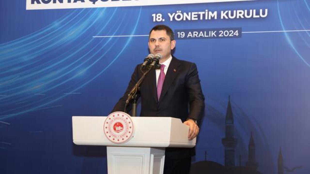 Murat Kurum, YHT ile yolculuk yaptı!