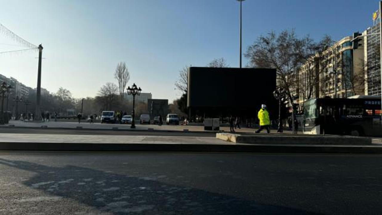 Reklam i&ccedil;in tarihi alana g&ouml;z diktiler