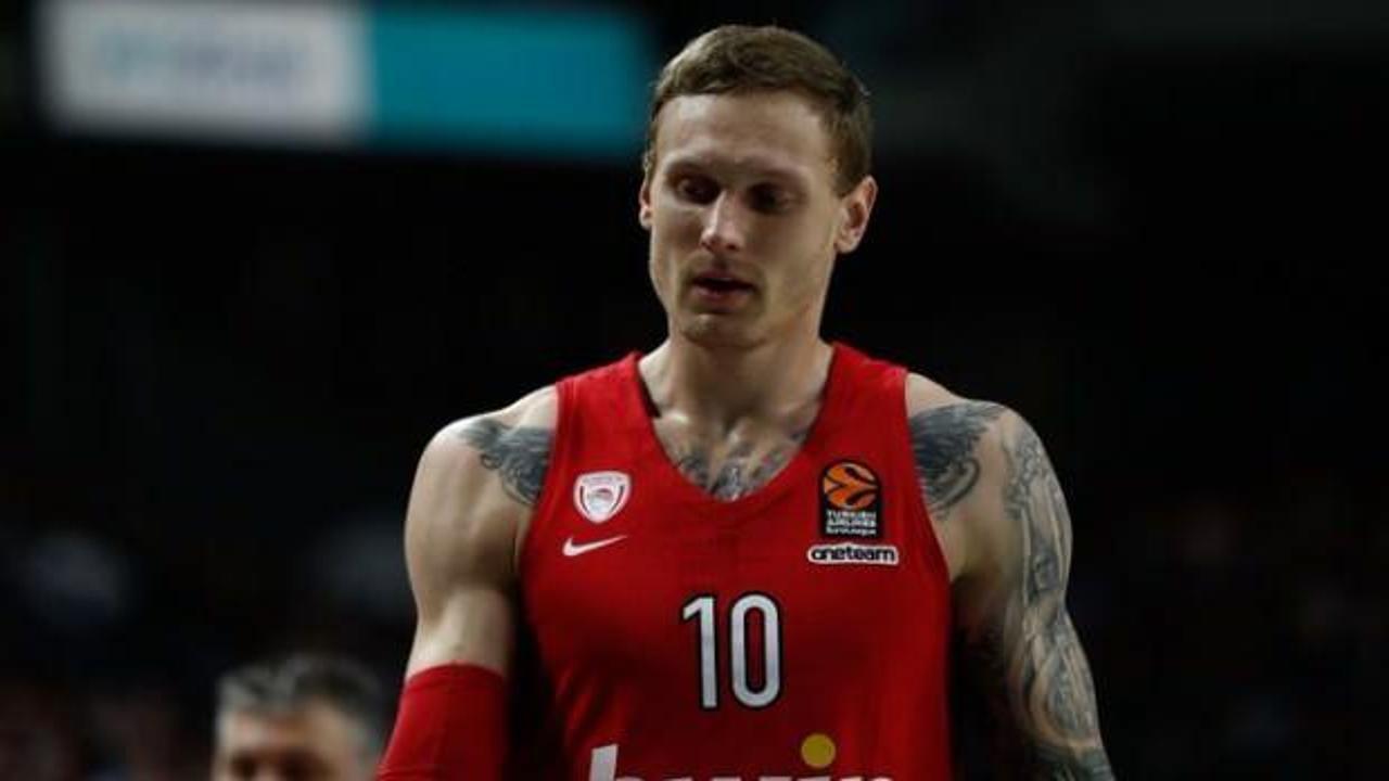 Türkiye'de de oynamıştı! Letonyalı basketbolcu canına kıydı