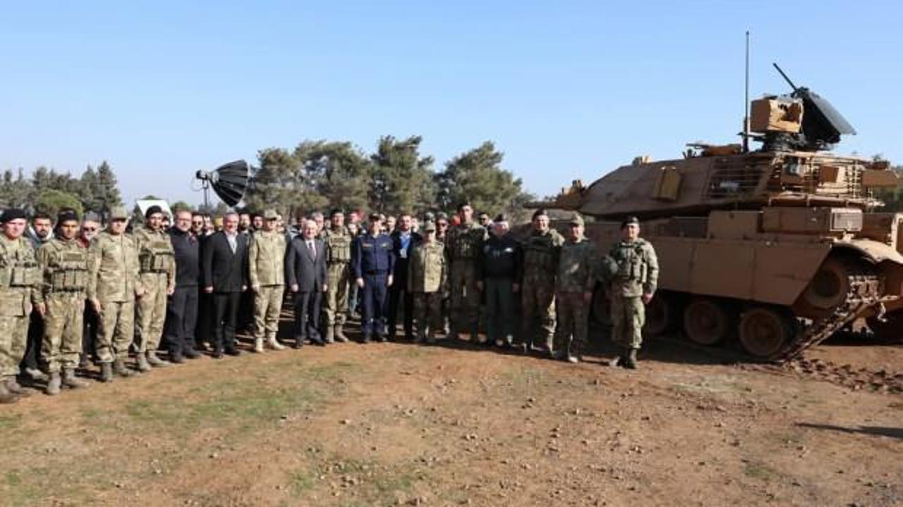 Bakan G&uuml;ler, 2&rsquo;nci Zırhlı Tugay Komutanlığını ziyaret etti