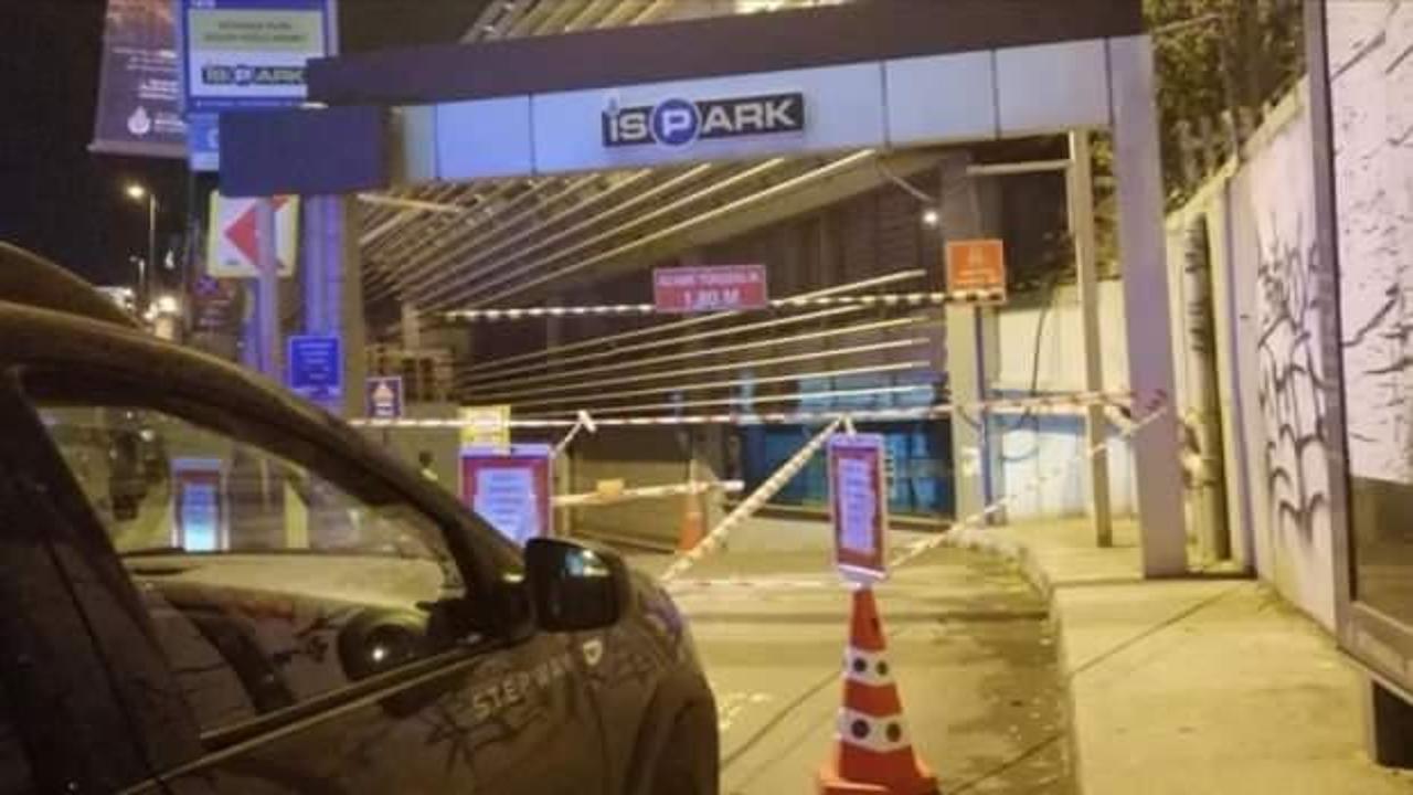 Beyoğlu&rsquo;ndaki İSPARK&rsquo;ın kolonları &ccedil;atladı! İBB'den a&ccedil;ıklama