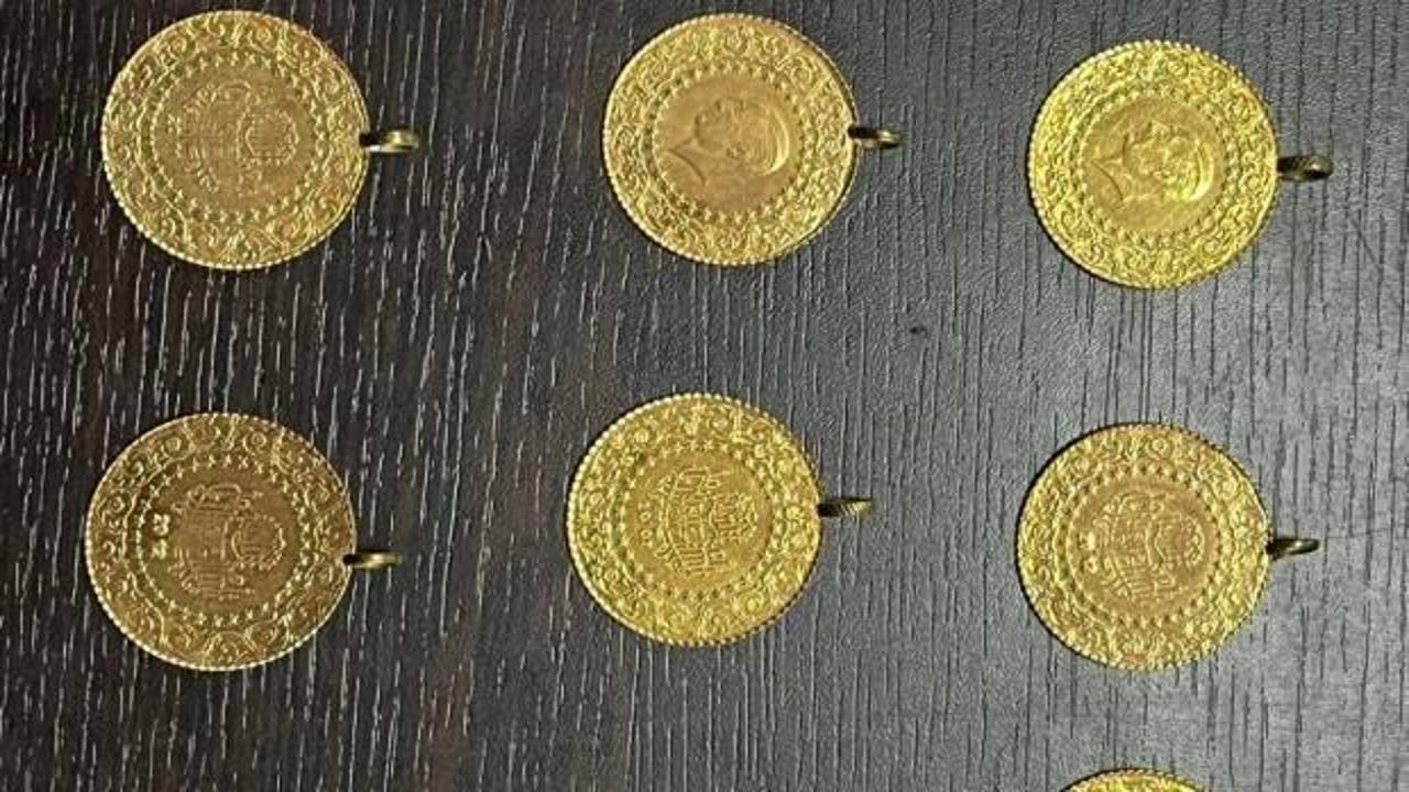 Depremzedenin yerini unuttuğu altınlar, sattığı dolapta bulundu