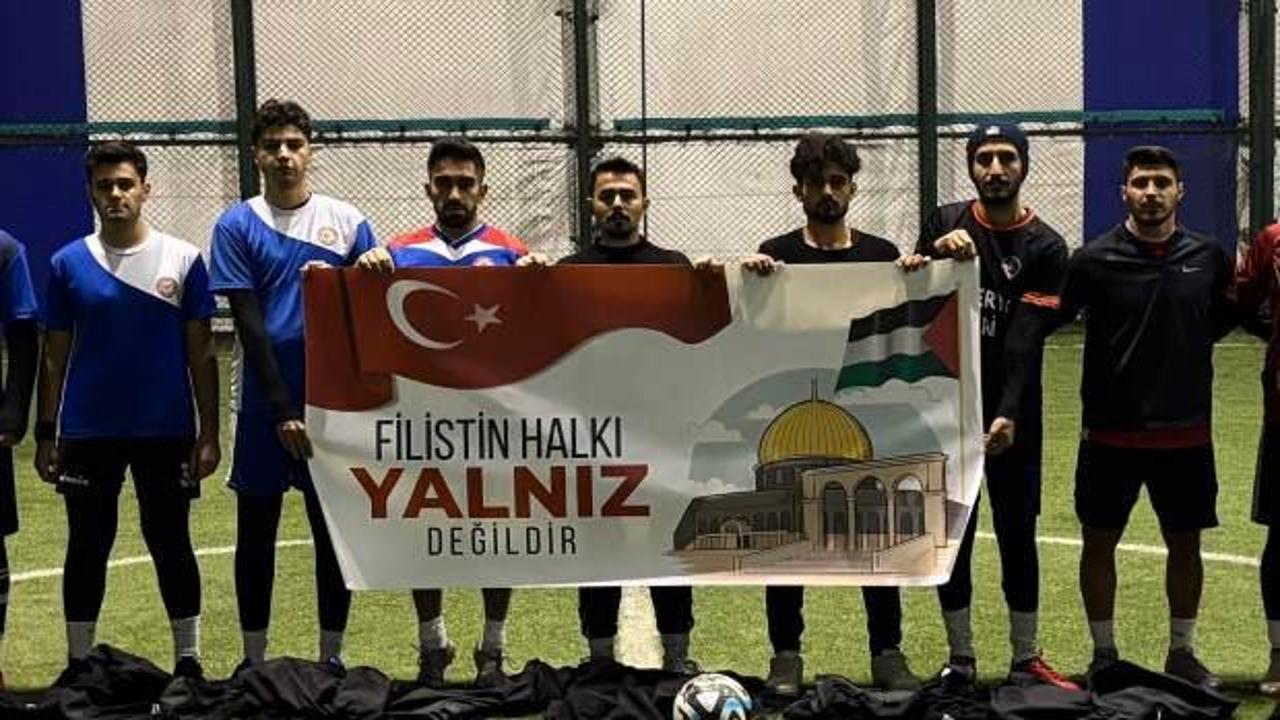 Kadı Burhaneddin Yurt M&uuml;d&uuml;rl&uuml;ğ&uuml; &ouml;ğrencilerinden Filistinli &ccedil;ocuklara destek