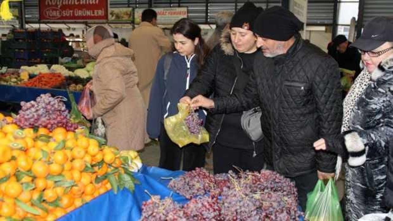 Pazar tezgahlarında yok satıyor: 'Ne dileğiniz varsa hepsi yerine geliyor'