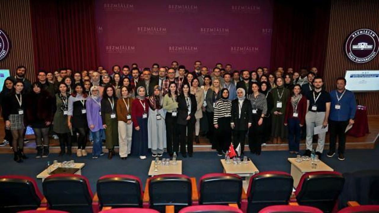 Sağlık Bilişimi Dünyası Bezmiâlem Vakıf Üniversitesi’nde Bir Araya Geldi!
