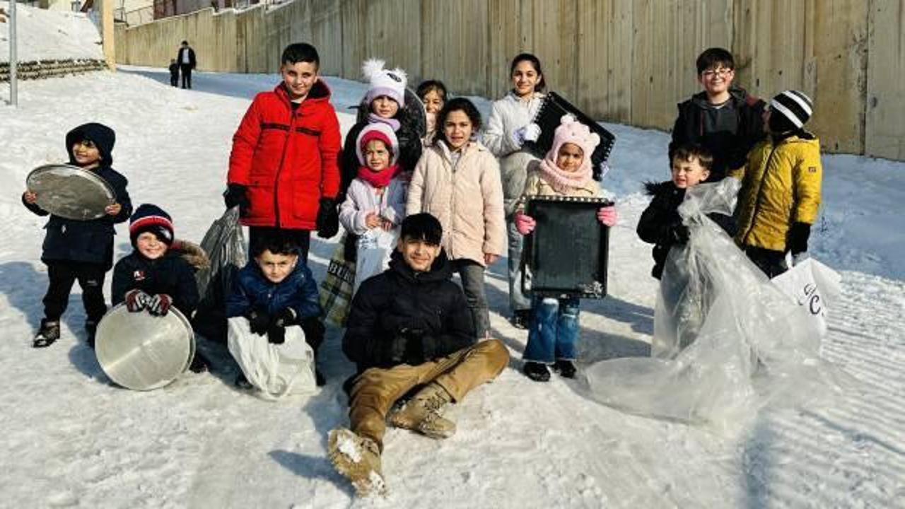 Y&uuml;ksekova'da poşet, tepsi ve bidon ile kayak keyfi 