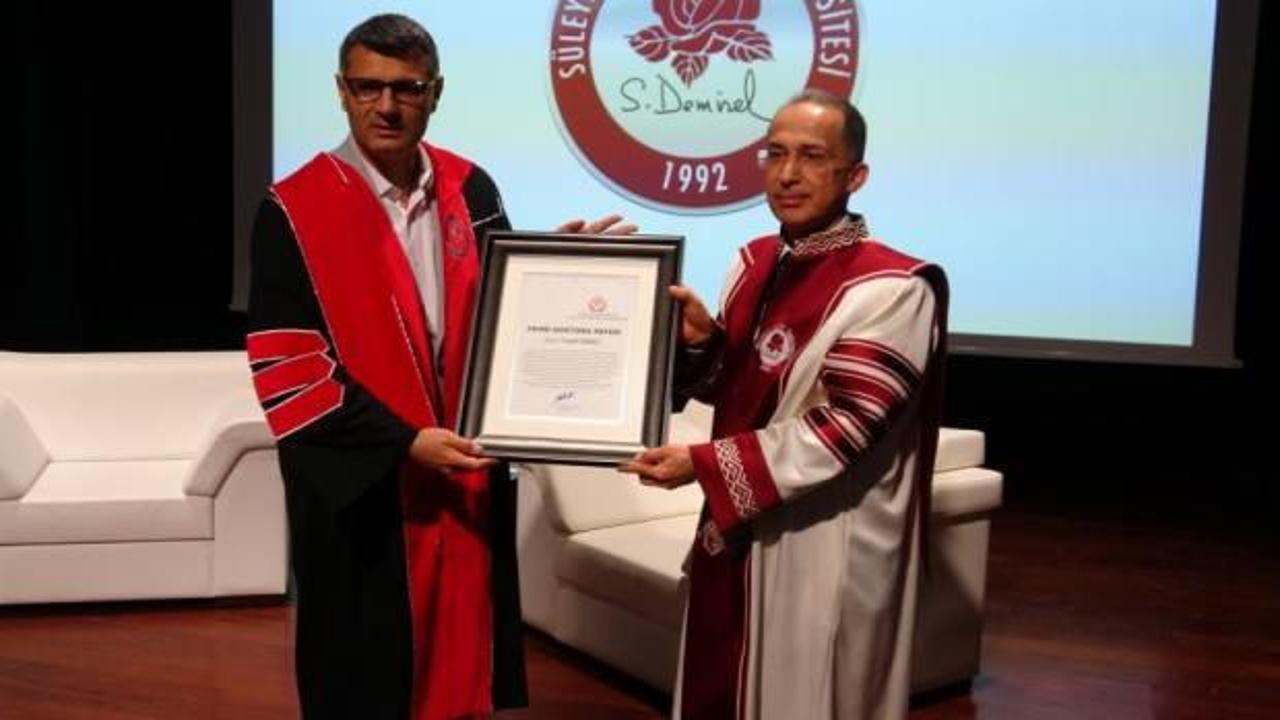 Yusuf Dike&ccedil;'e fahri doktora payesi!