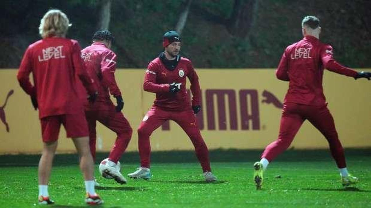 Galatasaray'da G&ouml;ztepe mesaisi s&uuml;r&uuml;yor