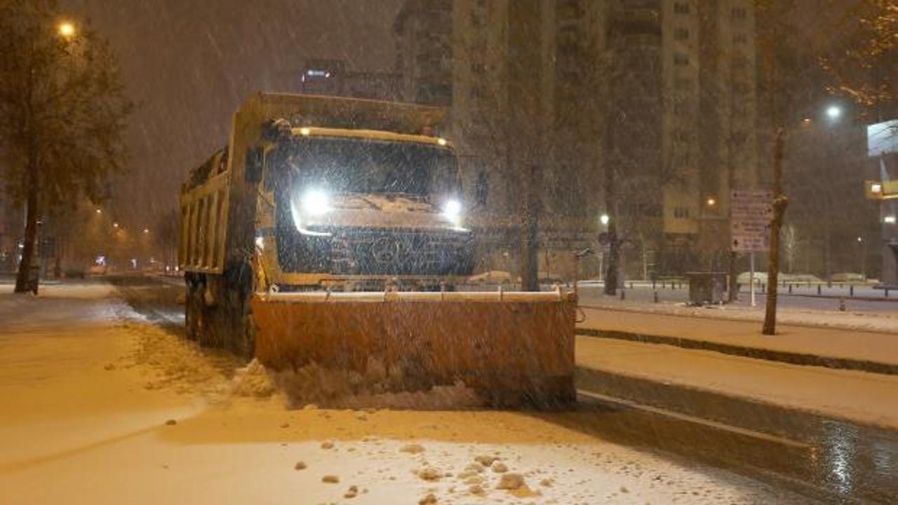 Gaziantep beyaza b&uuml;r&uuml;nd&uuml;: T&uuml;m ekipler sahada