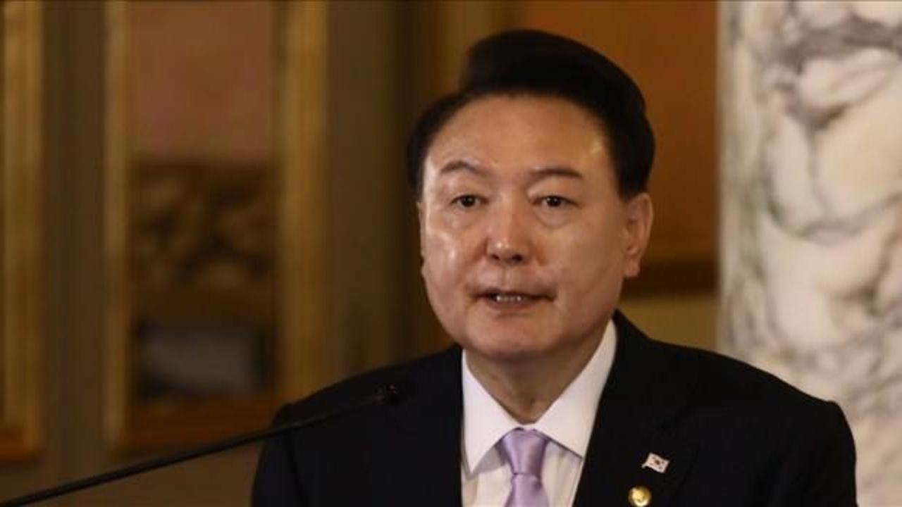 G&uuml;ney Kore&rsquo;de siyasi kriz s&uuml;r&uuml;yor...Tutuklama emri askıya alındı!