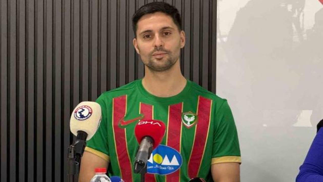 Kocaelispor'dan ayrılan Tarkan Serbest, liderle sö…