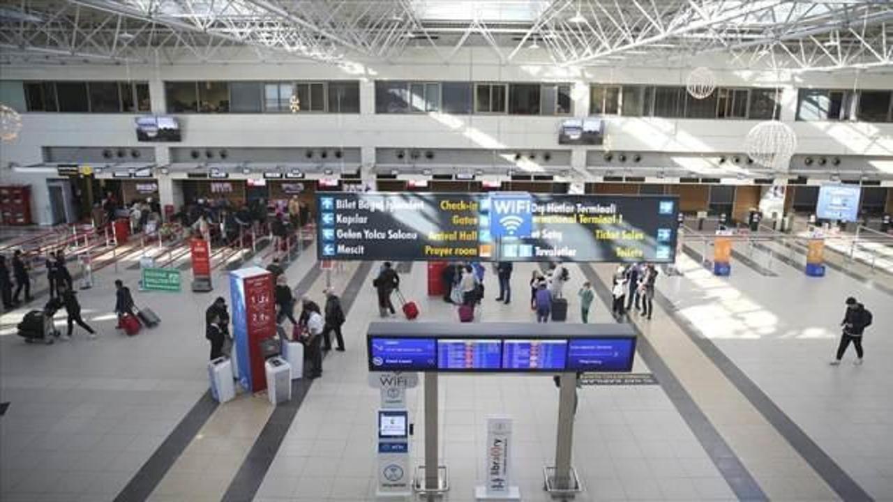 Yurt dışına &ccedil;ıkış harcında "pulsuz" d&ouml;nem başladı