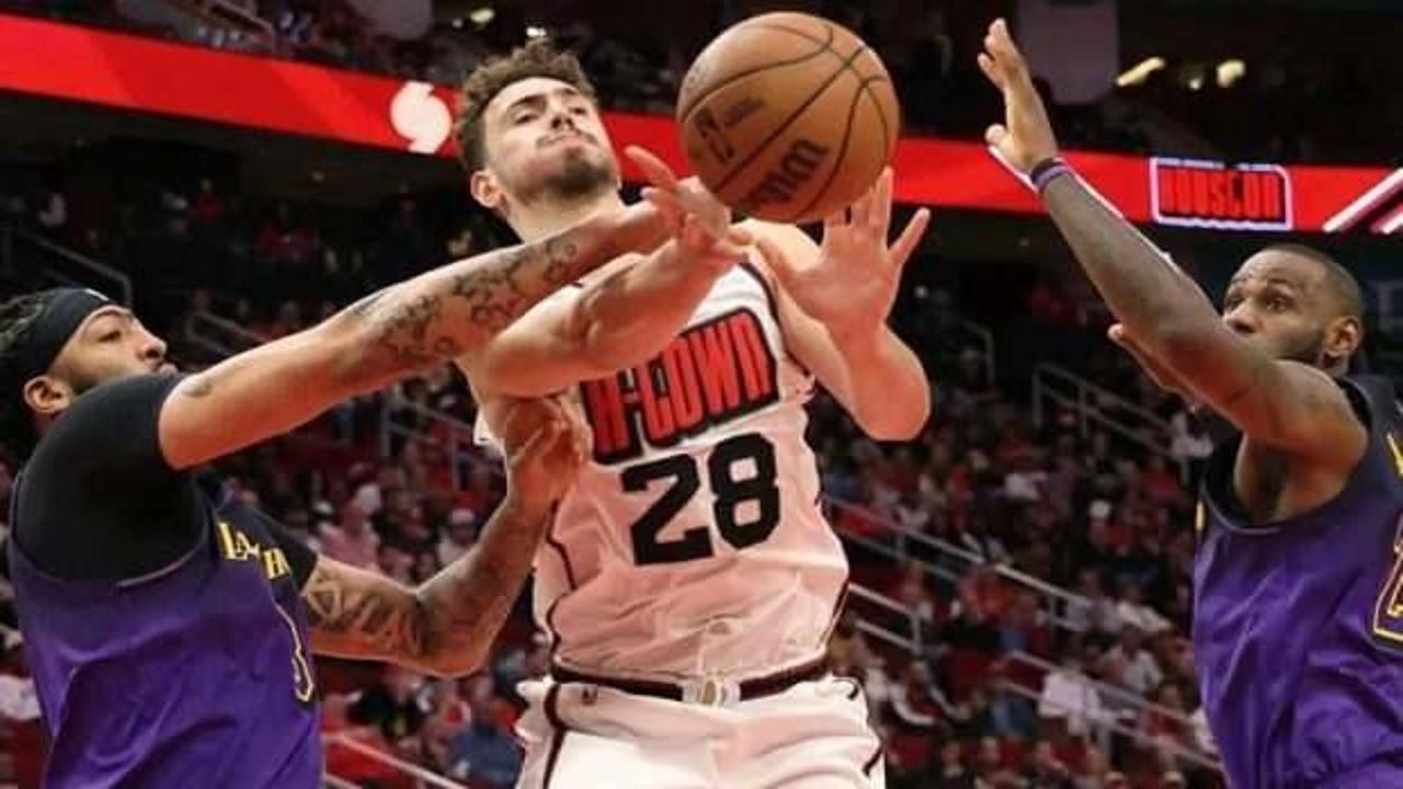 Alperen Şeng&uuml;n'l&uuml; Houston, LeBron James'li Lakers'ı devirdi