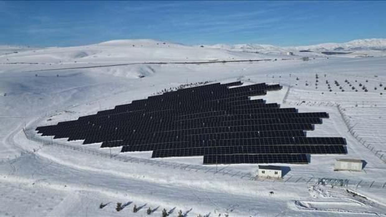 Bayburt &Uuml;niversitesi 8 yıldır g&uuml;neş enerjisiyle aydınlanıyor