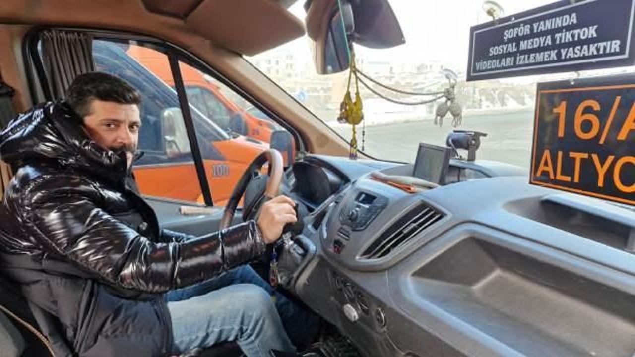 Bu minibüste sosyal medya videoları izlemek yasak!