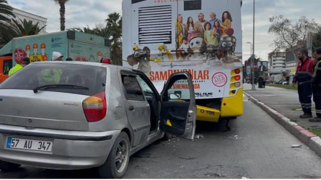 Fatih'te otomobil İETT otob&uuml;s&uuml;ne &ccedil;arptı: Yaralılar var!