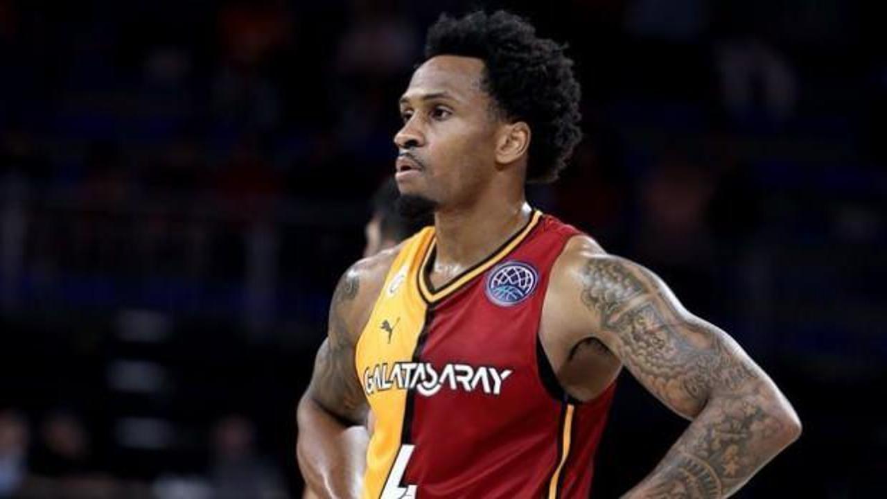 Galatasaray ayrılığı resmen a&ccedil;ıkladı