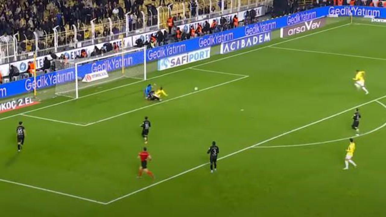 S&uuml;per Lig'de haftanın VAR kayıtları a&ccedil;ıklandı