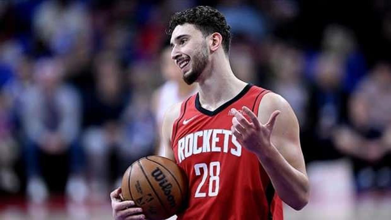 Alperen Şeng&uuml;n double double yaparak takımını galibiyete taşıdı