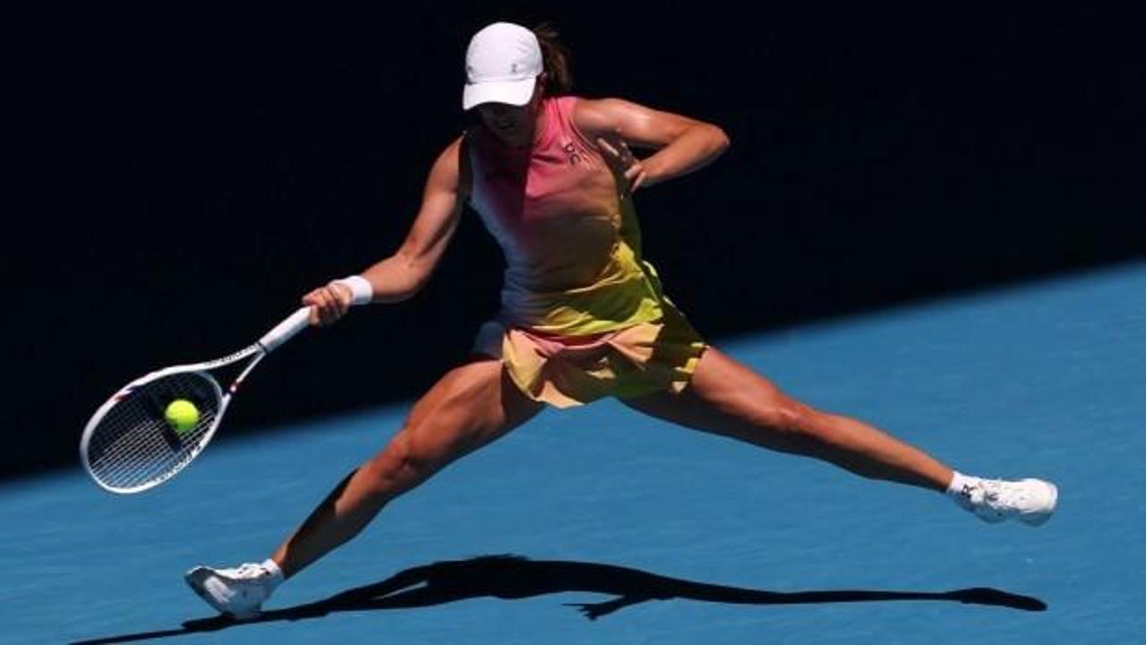 Avustralya Açık'ta Iga Swiatek ve Alex de Minaur, 4. tura çıktı