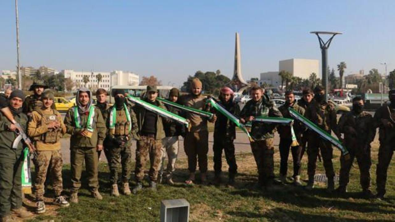 Suriyeli komutanlardan göçmenlere çağrı: Ülkenize dönün