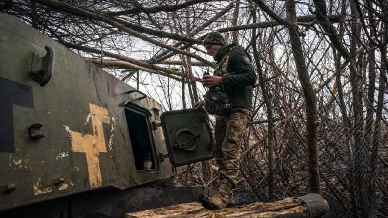 Ukrayna, asker ka&ccedil;aklarının peşinde!