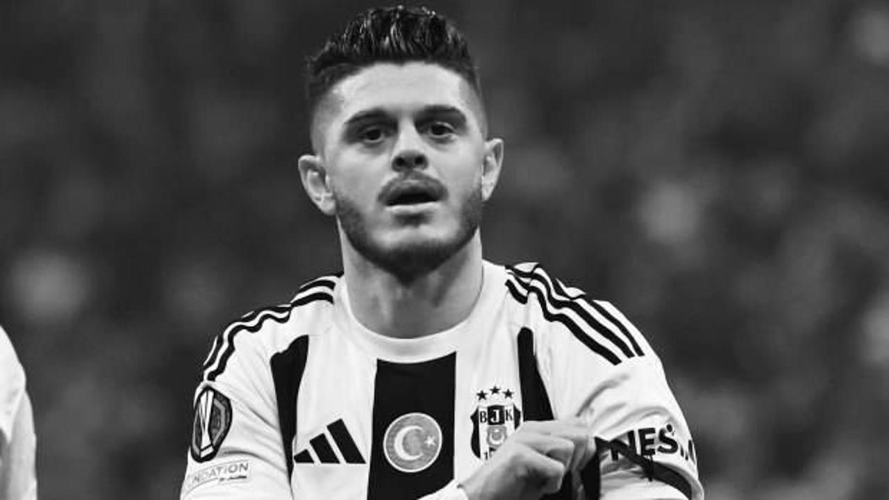 Beşiktaş'tan g&ouml;nderme! "Golden sonra Beşiktaşlı duruşu"